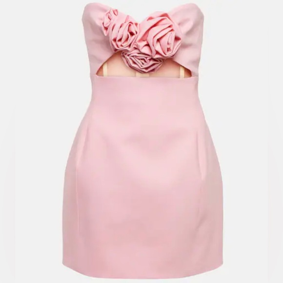 Dresses & Skirts - Rose rosette cut out mini dress nwot